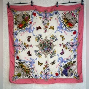 Vintage Gucci Berries and Butterflies Scarf